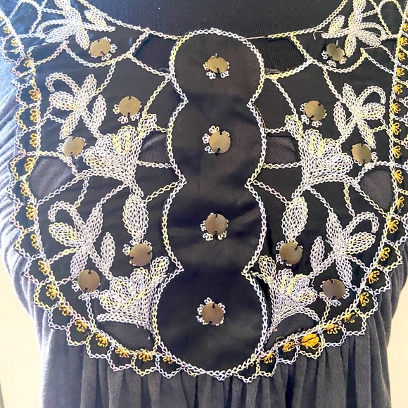 Laurie & Joe Embroidery Top Gray color size M - Picture 2 of 11